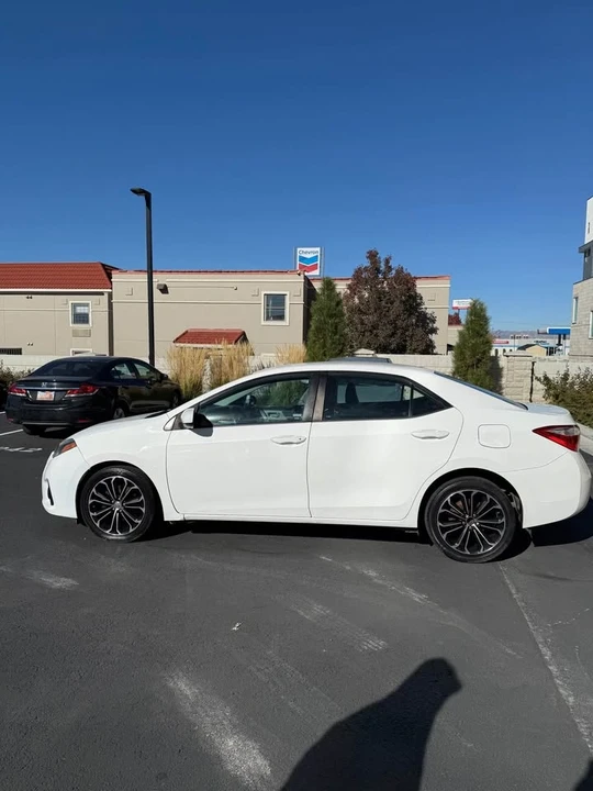 2016 Toyota Corolla 11th Gen - Image 10 of 13