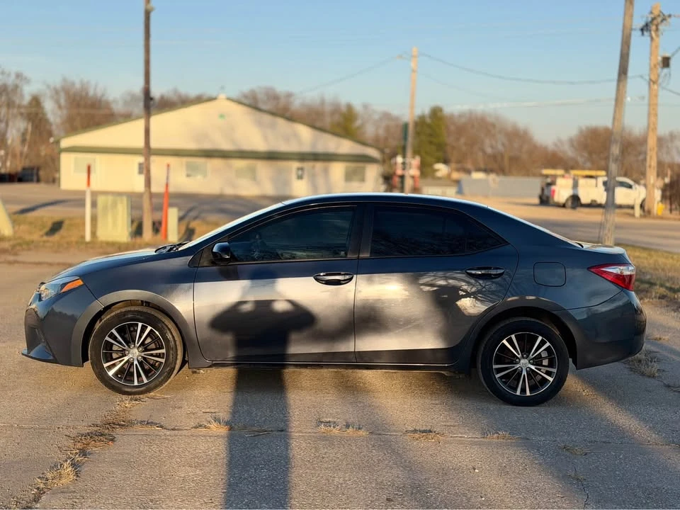 2016 Toyota Corolla 11th Gen - Image 8 of 20
