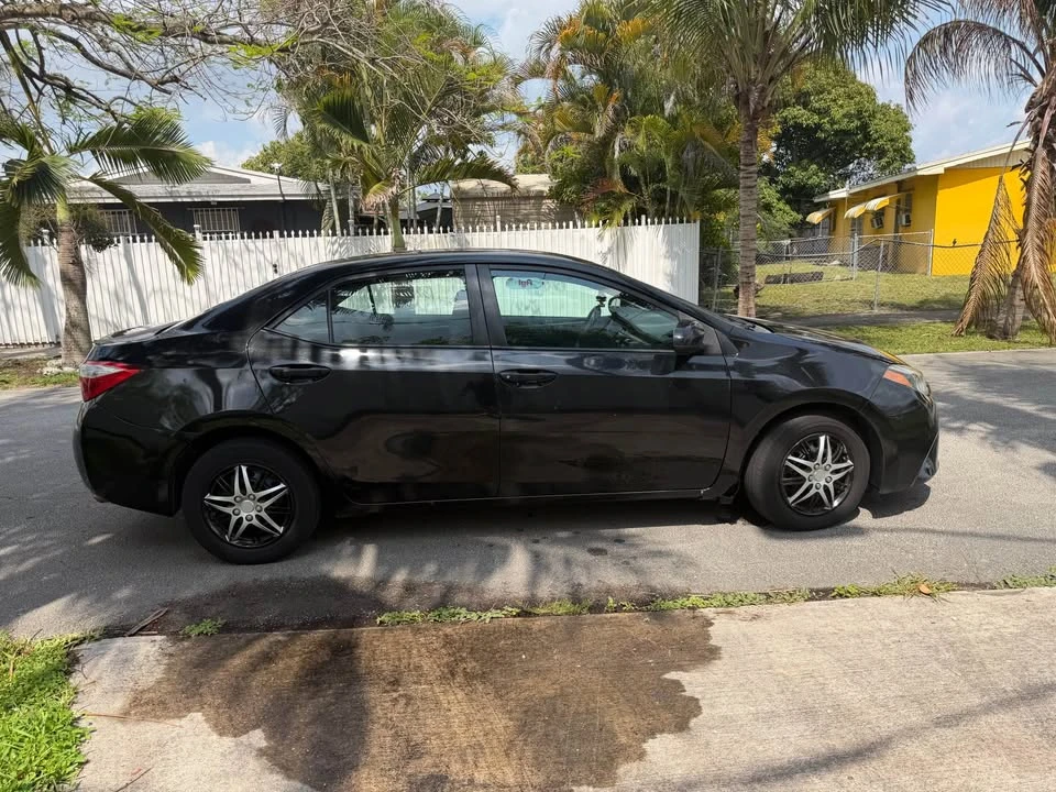 2016 Toyota Corolla 11th Gen - Image 9 of 13