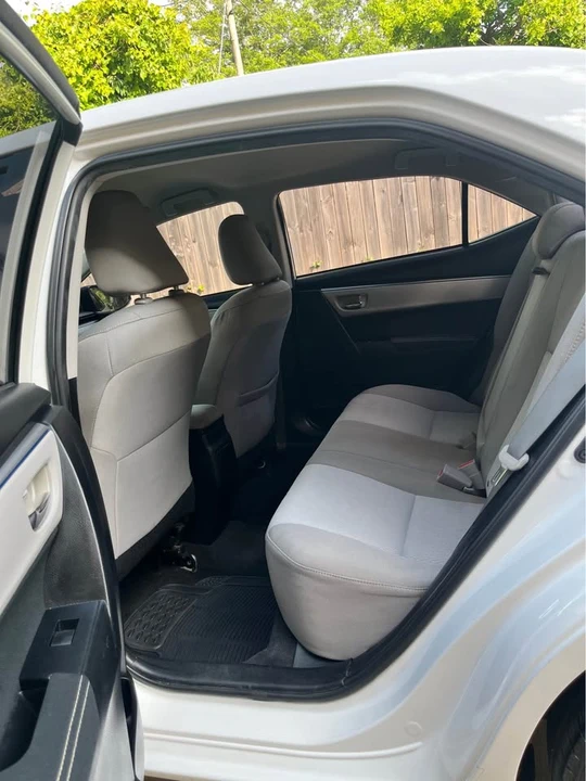 2016 Toyota Corolla 11th Gen - Image 12 of 20