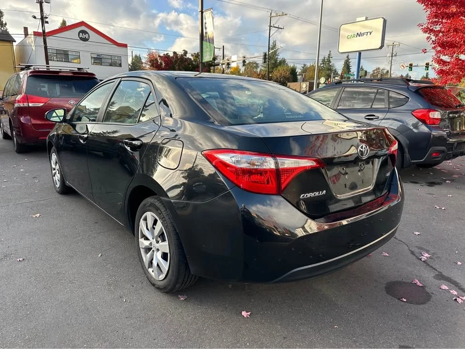 2016 Toyota Corolla 11th Gen - Image 5 of 16