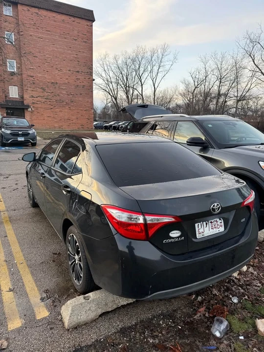 2016 Toyota Corolla 11th Gen - Image 5 of 11