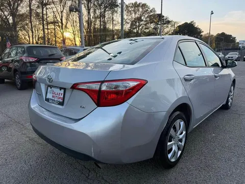 2016 Toyota Corolla 11th Gen - Image 3 of 18