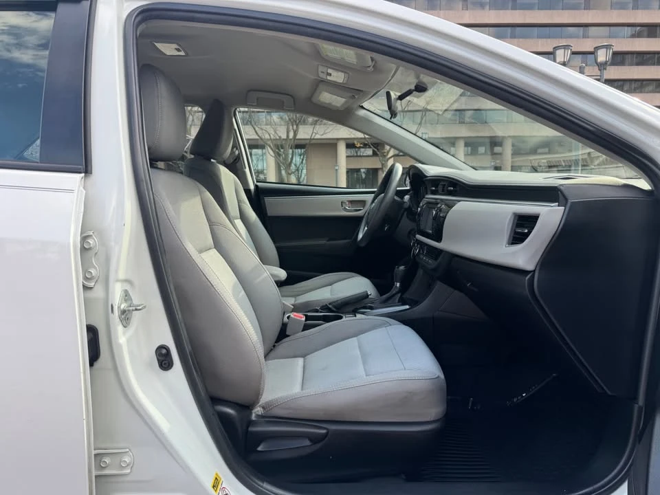 2016 Toyota Corolla 11th Gen - Image 9 of 20