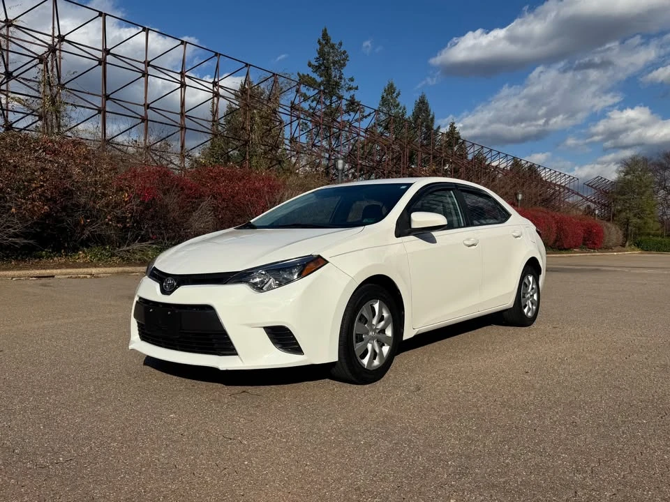 2016 Toyota Corolla 11th Gen - Image 2 of 20