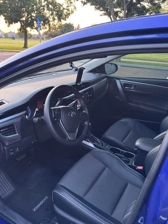 2016 Toyota Corolla 11th Gen - Image 8 of 17