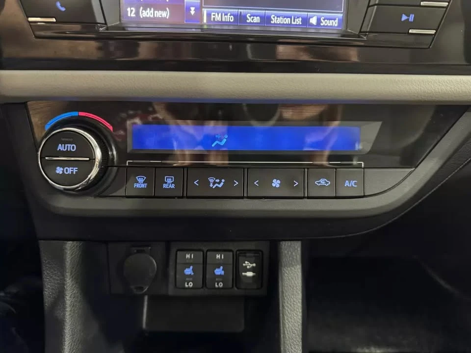 2016 Toyota Corolla 11th Gen - Image 12 of 19