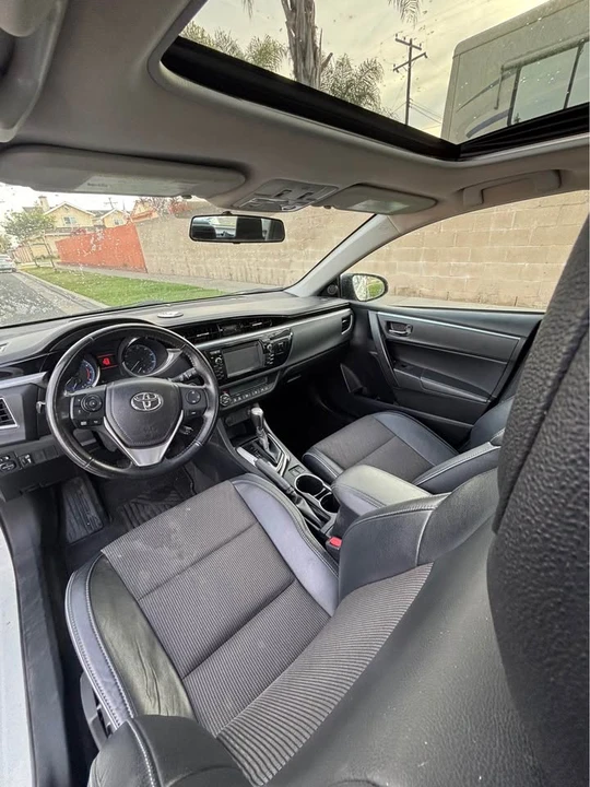 2016 Toyota Corolla 11th Gen - Image 12 of 13