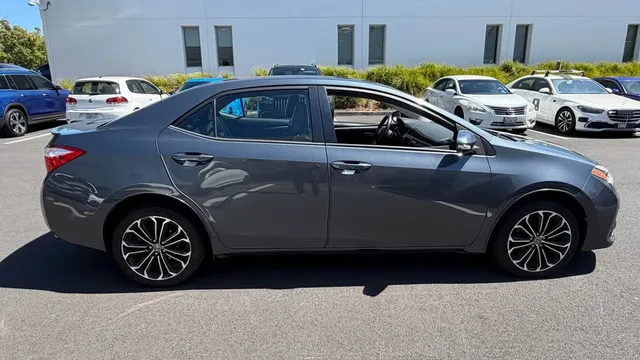 2016 Toyota Corolla 11th Gen - Image 2 of 12