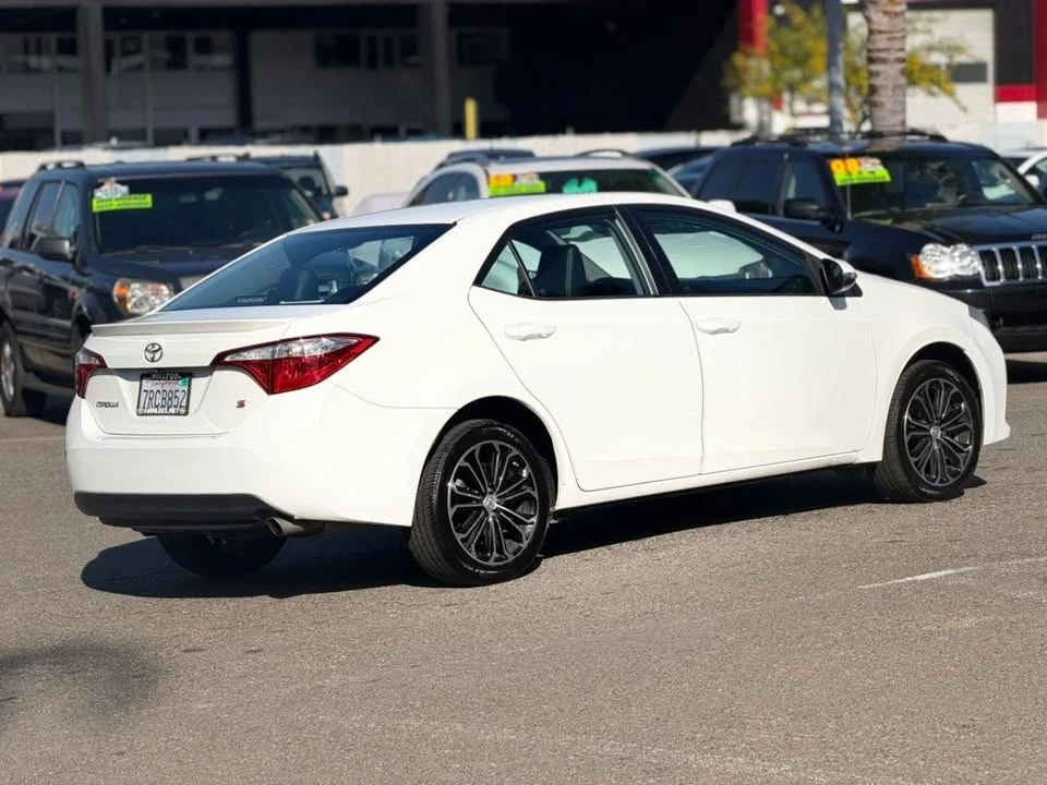 2016 Toyota Corolla 11th Gen - Image 7 of 20