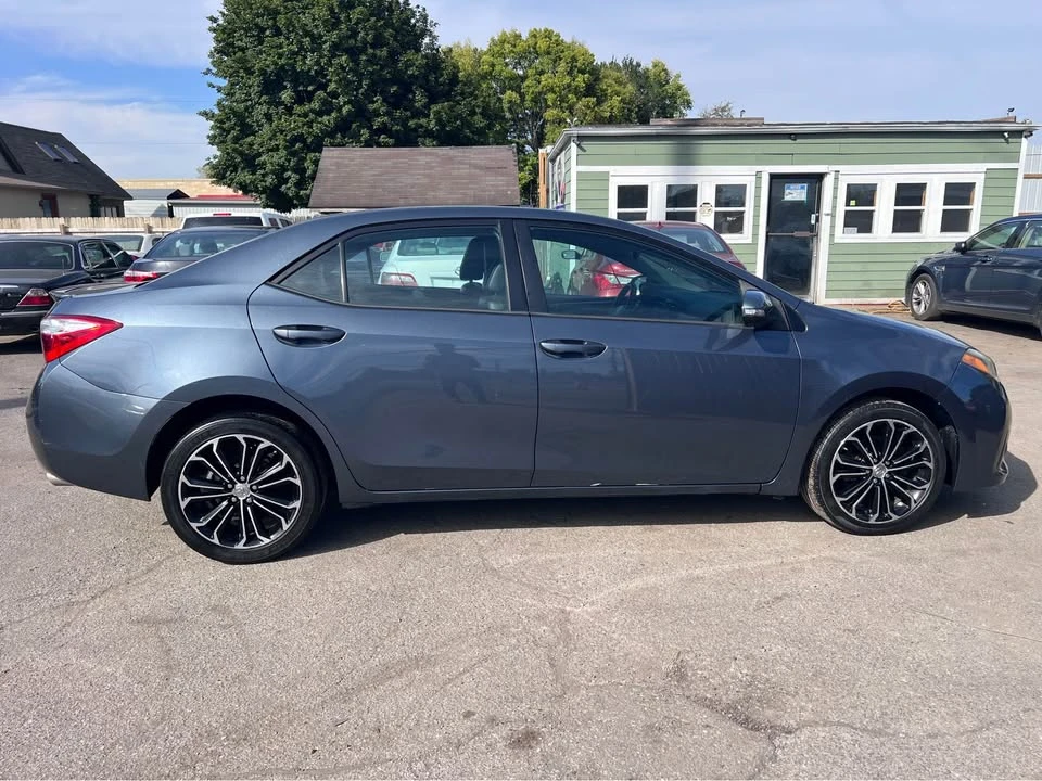 2016 Toyota Corolla 11th Gen - Image 2 of 6