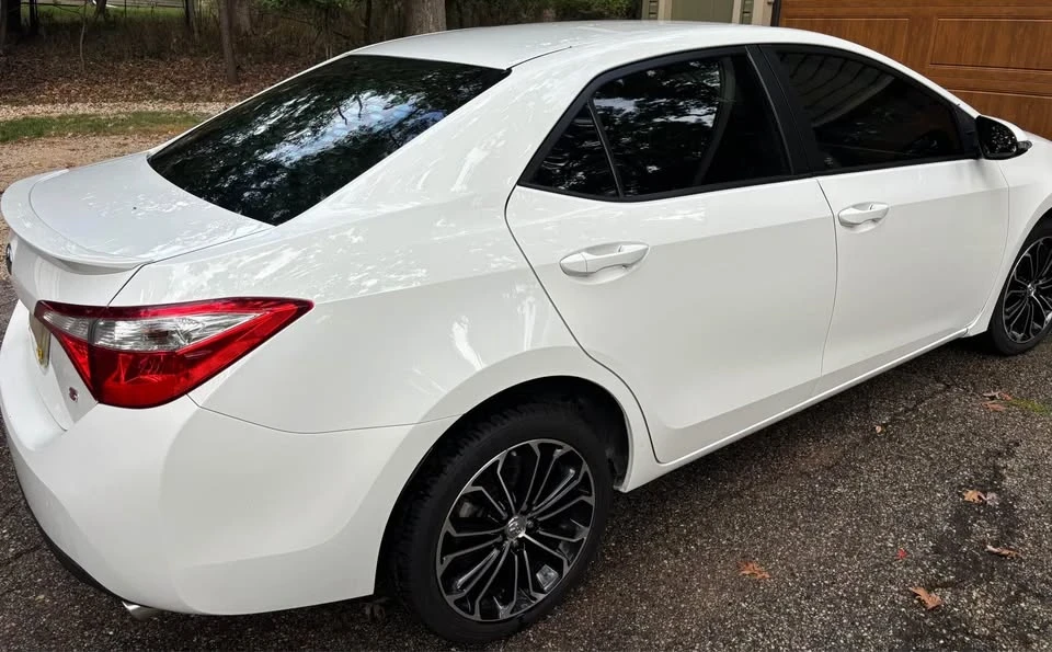 2016 Toyota Corolla 11th Gen - Image 2 of 9