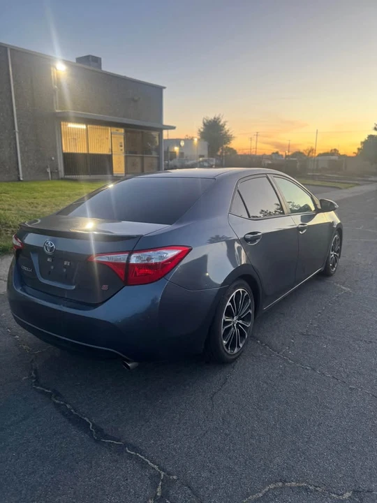 2016 Toyota Corolla 11th Gen - Image 8 of 13