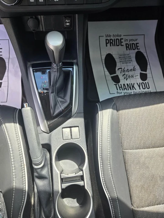 2016 Toyota Corolla 11th Gen - Image 10 of 15