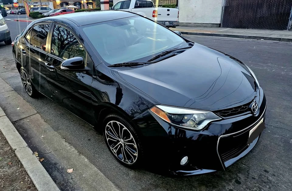 2016 Toyota Corolla 11th Gen - Image 2 of 19