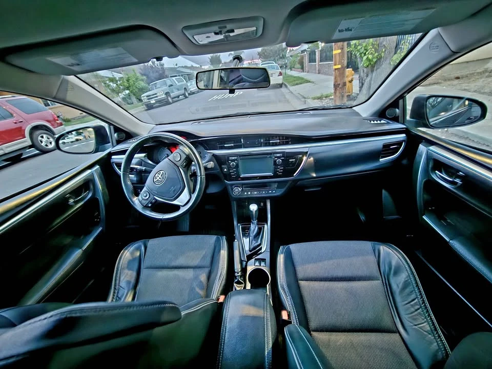 2016 Toyota Corolla 11th Gen - Image 6 of 19