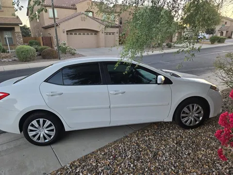 2016 Toyota Corolla 11th Gen - Image 4 of 14