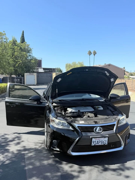 2016 Lexus CT - Image 12 of 16