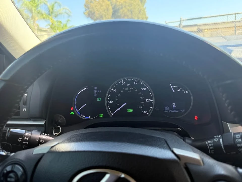 2016 Lexus CT - Image 2 of 16