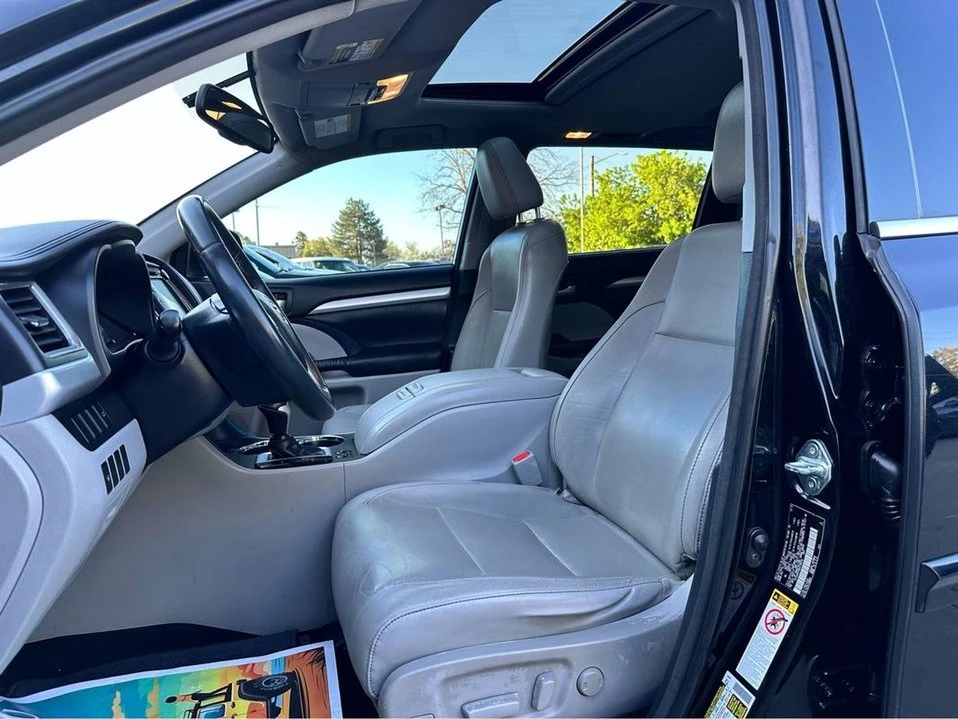 2016 Toyota Highlander - Image 11 of 20