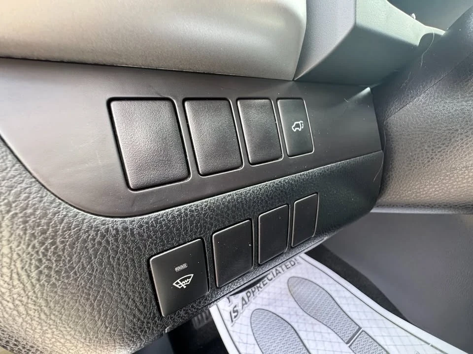 2016 Toyota Highlander - Image 16 of 20