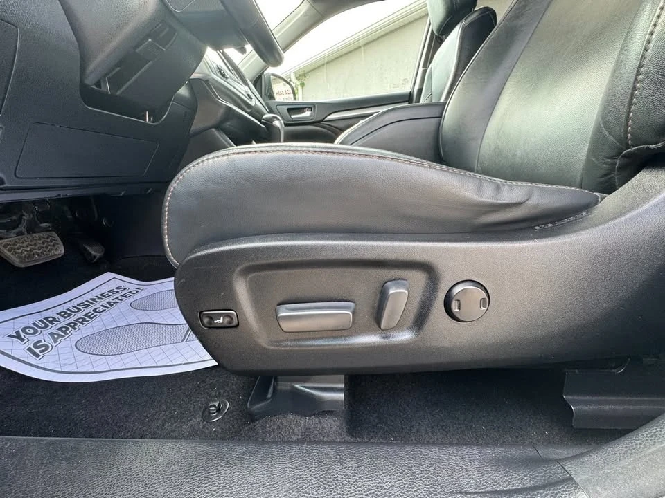 2016 Toyota Highlander - Image 7 of 20