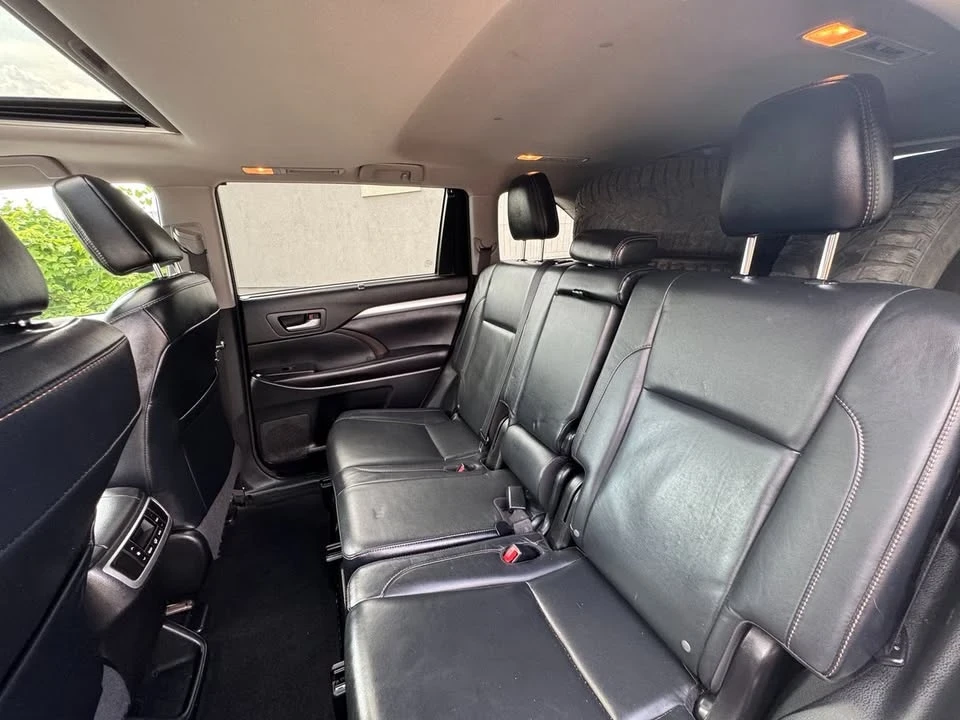 2016 Toyota Highlander - Image 11 of 20