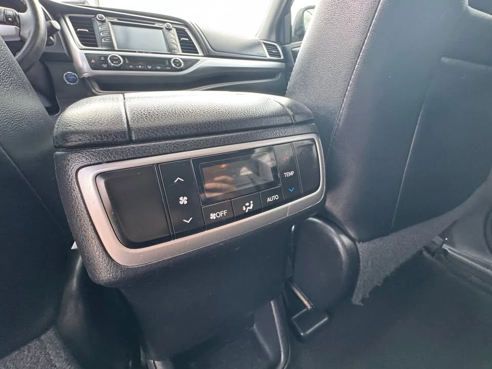 2016 Toyota Highlander - Image 12 of 20