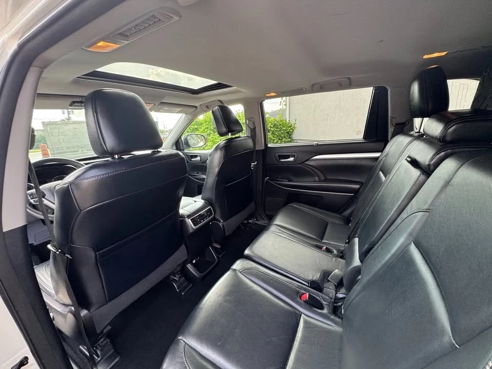2016 Toyota Highlander - Image 10 of 20