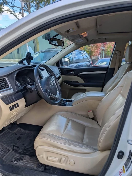 2016 Toyota Highlander - Image 7 of 7