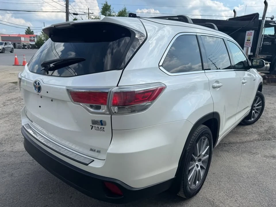 2016 Toyota Highlander - Image 2 of 20