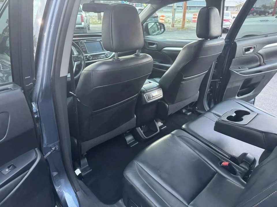 2016 Toyota Highlander - Image 15 of 17