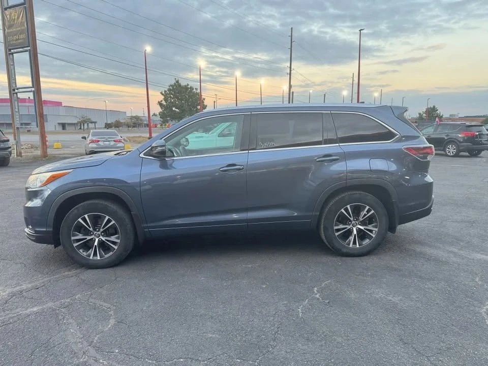 2016 Toyota Highlander - Image 5 of 17