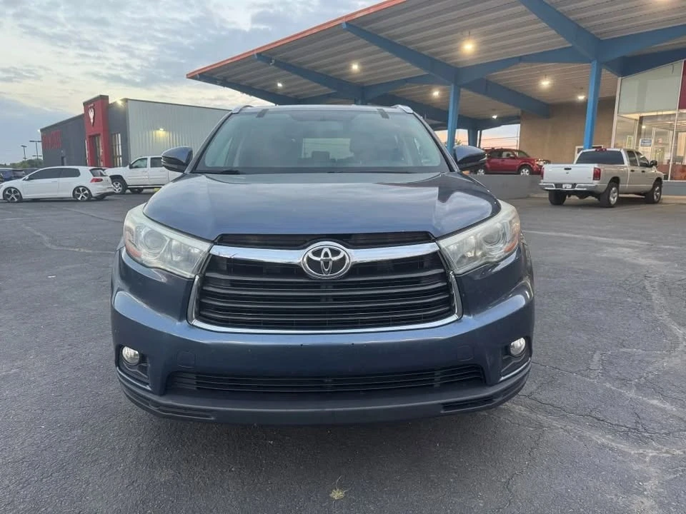 2016 Toyota Highlander - Image 2 of 17