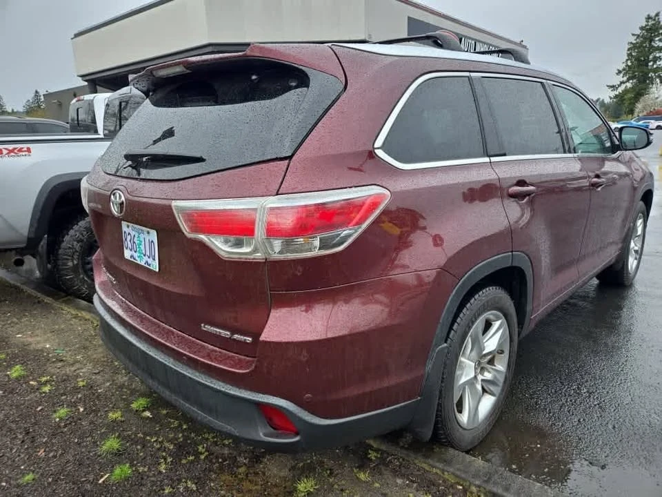 2016 Toyota Highlander - Image 2 of 4