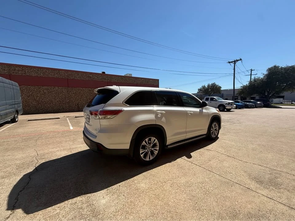2016 Toyota Highlander - Image 6 of 13