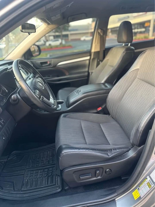2016 Toyota Highlander - Image 16 of 20