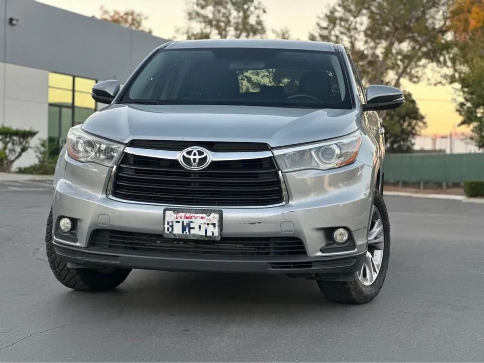 2016 Toyota Highlander - Image 2 of 20