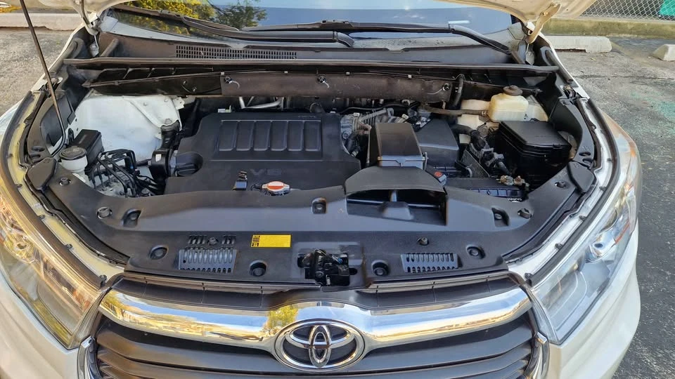 2016 Toyota Highlander - Image 14 of 14