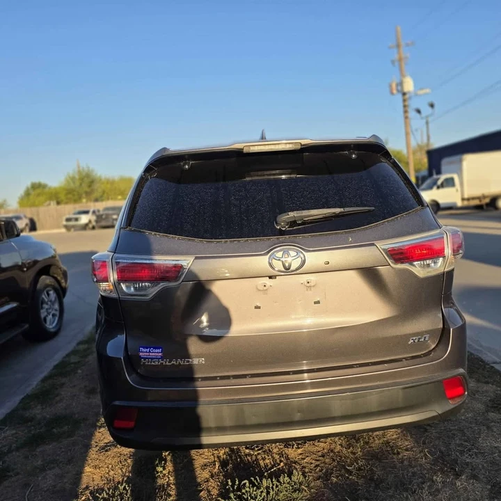 2016 Toyota Highlander - Image 4 of 5