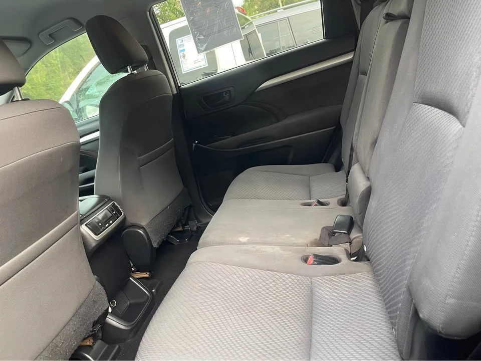 2016 Toyota Highlander - Image 4 of 6