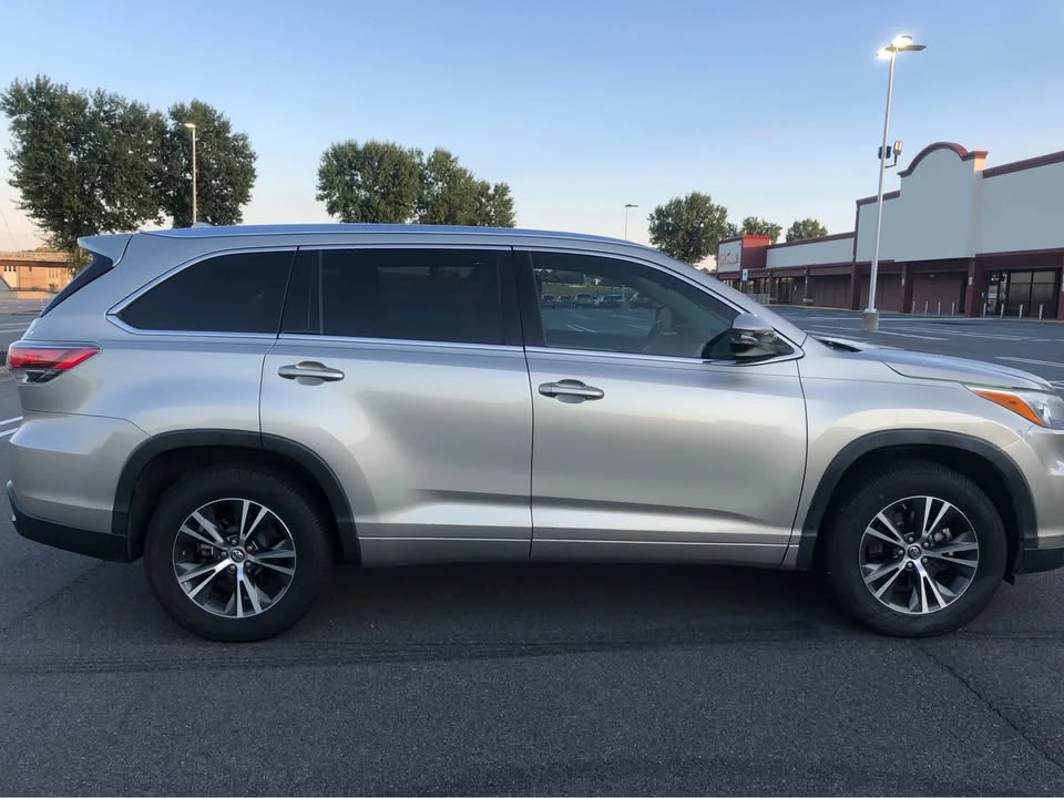 2016 Toyota Highlander - Image 2 of 14
