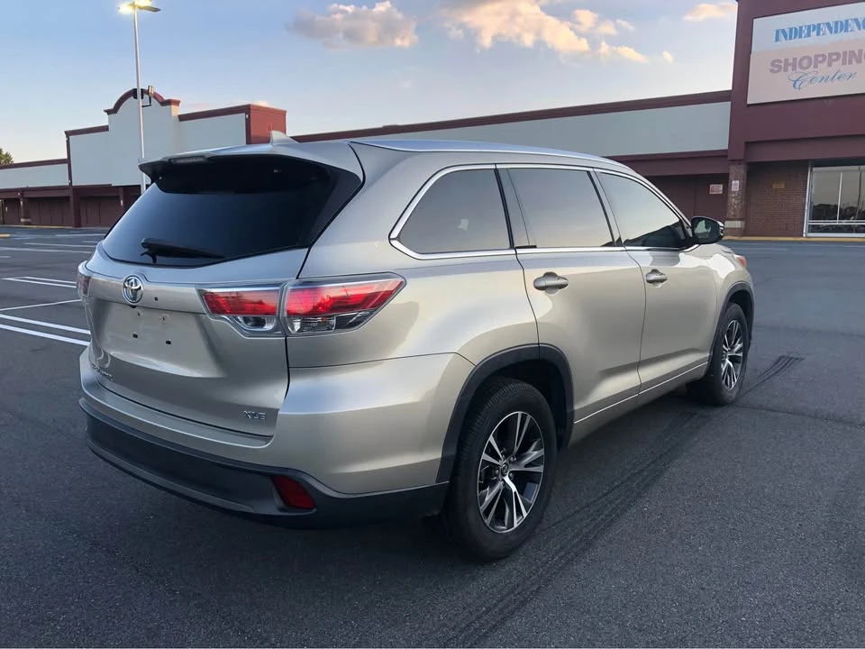 2016 Toyota Highlander - Image 3 of 14