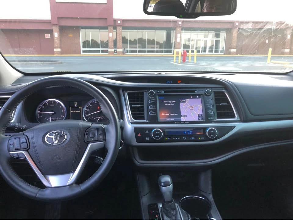 2016 Toyota Highlander - Image 11 of 14