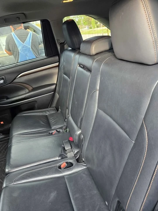 2016 Toyota Highlander - Image 8 of 10