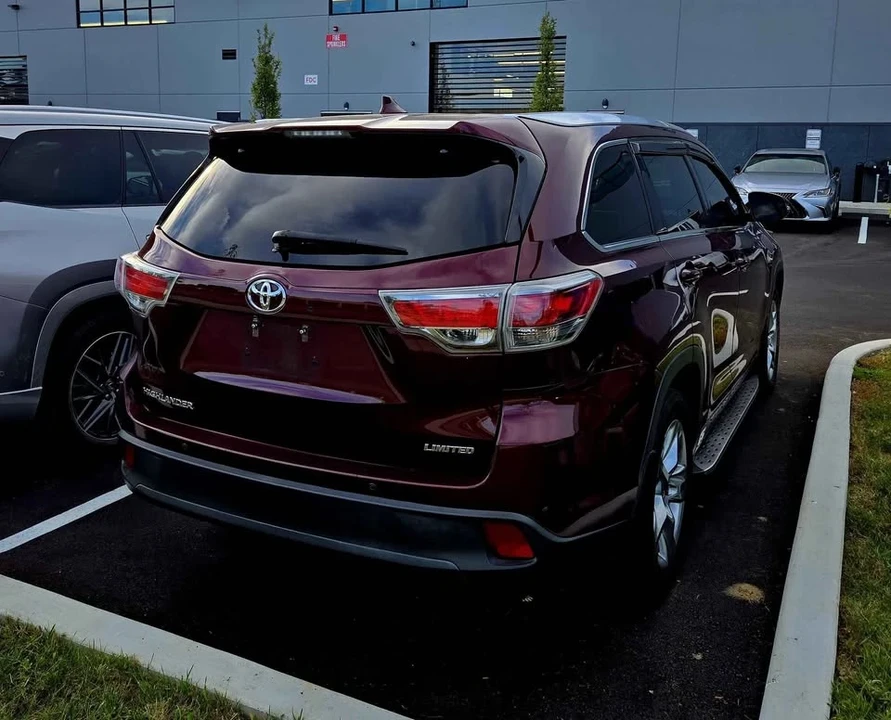 2016 Toyota Highlander - Image 4 of 10