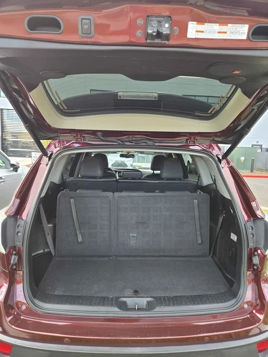 2016 Toyota Highlander - Image 10 of 10