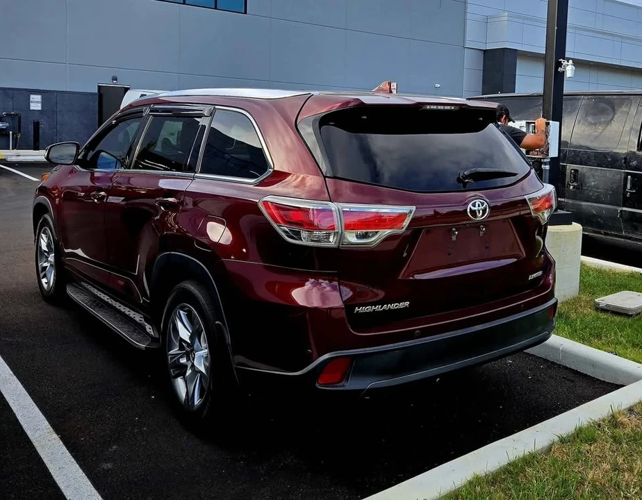 2016 Toyota Highlander - Image 5 of 10