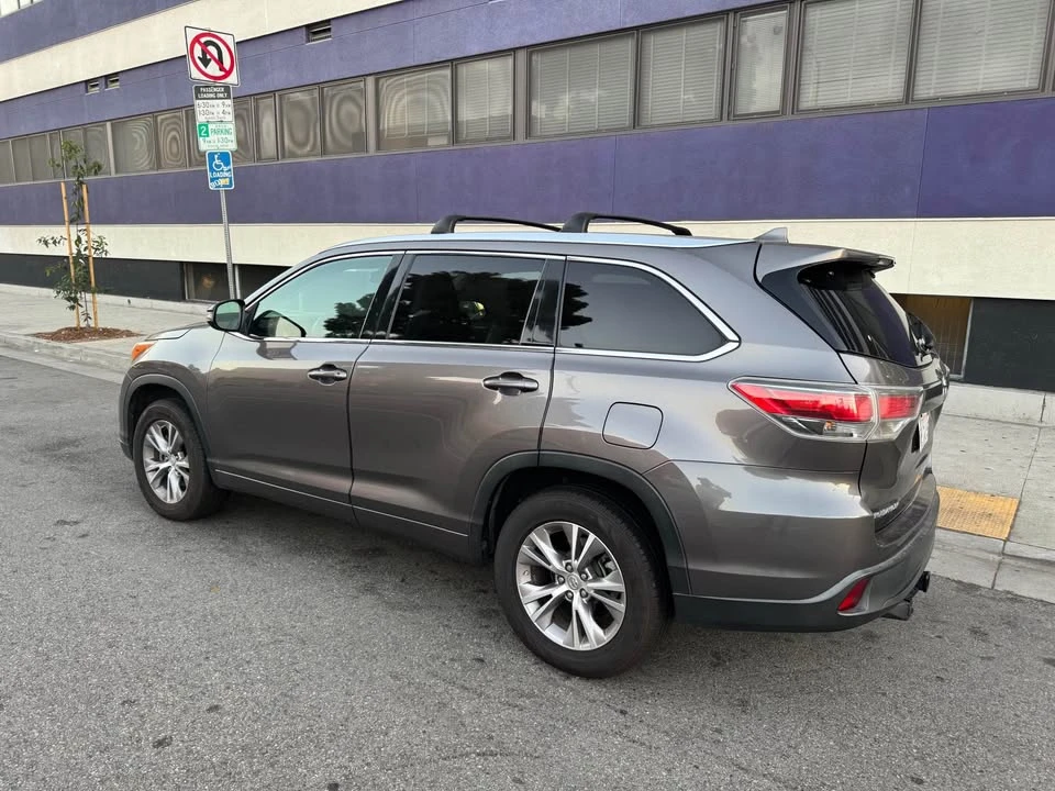 2016 Toyota Highlander - Image 5 of 19