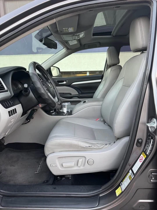 2016 Toyota Highlander - Image 12 of 19